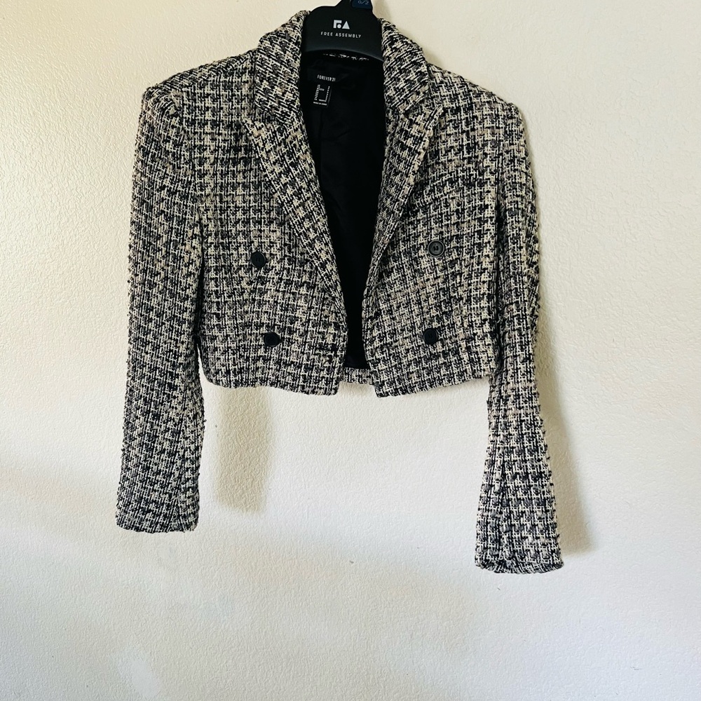 Forever 21 Black & White Cropped Tweed Double-Breasted Blazer